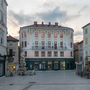 Square Heritage Hotell