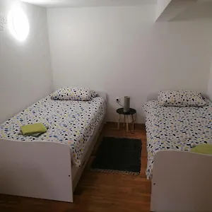 Tia , Rijeka Croacia