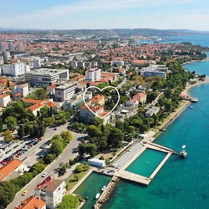 *** Pensionat & Kolovare 3, Kroatien